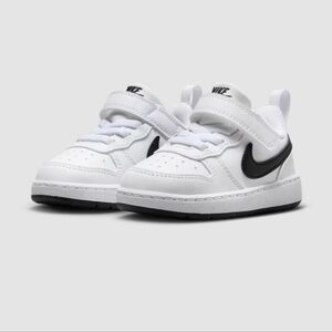 NWOB Nike Kids White and Black Sneakers